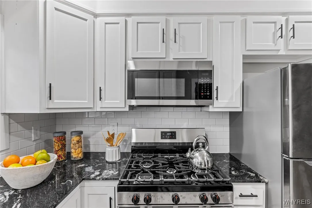 416 Voorhees Avenue, Buffalo, New York 14216, Buffalo, New York 14216, 3 Bedrooms Bedrooms, 8 Rooms Rooms,1 BathroomBathrooms,Residential,Closed,416 Voorhees Avenue, Buffalo, New York 14216,0,B1619639