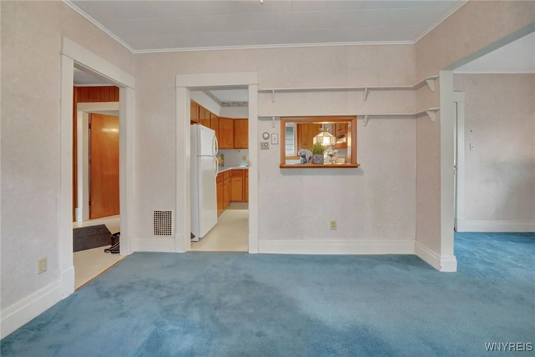 240 Parkwood Avenue, Tonawanda, New York 14217, Tonawanda, New York 14217, 3 Bedrooms Bedrooms, 7 Rooms Rooms,1 BathroomBathrooms,Residential,For Sale,240 Parkwood Avenue, Tonawanda, New York 14217,B1621157