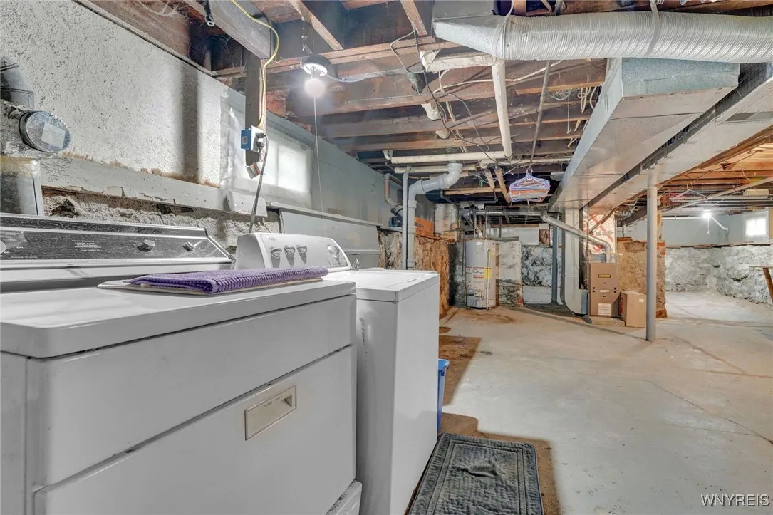 240 Parkwood Avenue, Tonawanda, New York 14217, Tonawanda, New York 14217, 3 Bedrooms Bedrooms, 7 Rooms Rooms,1 BathroomBathrooms,Residential,For Sale,240 Parkwood Avenue, Tonawanda, New York 14217,B1621157