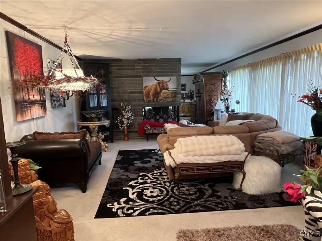 4124 Henneberry Road, Manlius, New York 13104, Manlius, New York 13104, 4 Bedrooms Bedrooms, 10 Rooms Rooms,2 BathroomsBathrooms,Residential,For Sale,4124 Henneberry Road, Manlius, New York 13104,S1621189