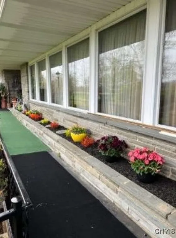 4124 Henneberry Road, Manlius, New York 13104, Manlius, New York 13104, 4 Bedrooms Bedrooms, 10 Rooms Rooms,2 BathroomsBathrooms,Residential,For Sale,4124 Henneberry Road, Manlius, New York 13104,S1621189