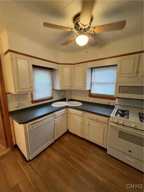 437 Ridgewood Drive, Syracuse, New York 13206, Syracuse, New York 13206, 2 Bedrooms Bedrooms, 5 Rooms Rooms,1 BathroomBathrooms,Residential,For Sale,437 Ridgewood Drive, Syracuse, New York 13206,S1620988