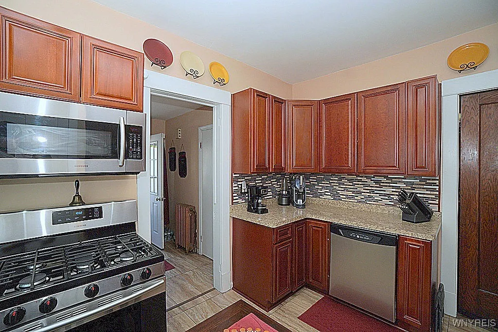 127 Pound Street, Lockport City, New York 14094, Lockport City, New York 14094, 5 Bedrooms Bedrooms, 9 Rooms Rooms,2 BathroomsBathrooms,Residential,For Sale,127 Pound Street, Lockport City, New York 14094,B1619738