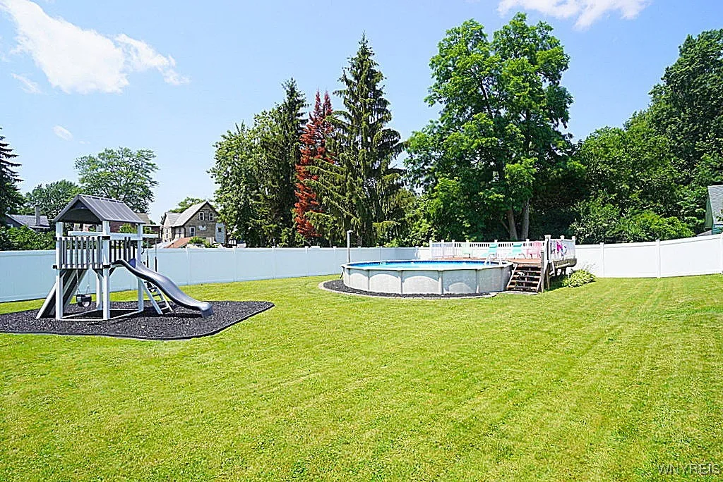 127 Pound Street, Lockport City, New York 14094, Lockport City, New York 14094, 5 Bedrooms Bedrooms, 9 Rooms Rooms,2 BathroomsBathrooms,Residential,For Sale,127 Pound Street, Lockport City, New York 14094,B1619738