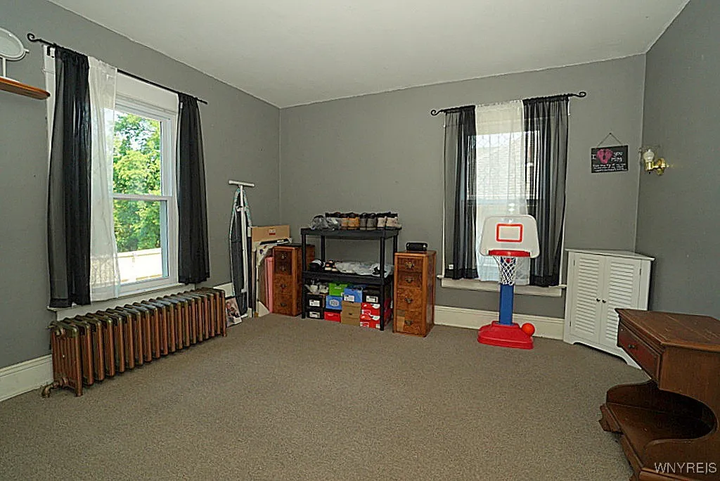 127 Pound Street, Lockport City, New York 14094, Lockport City, New York 14094, 5 Bedrooms Bedrooms, 9 Rooms Rooms,2 BathroomsBathrooms,Residential,For Sale,127 Pound Street, Lockport City, New York 14094,B1619738