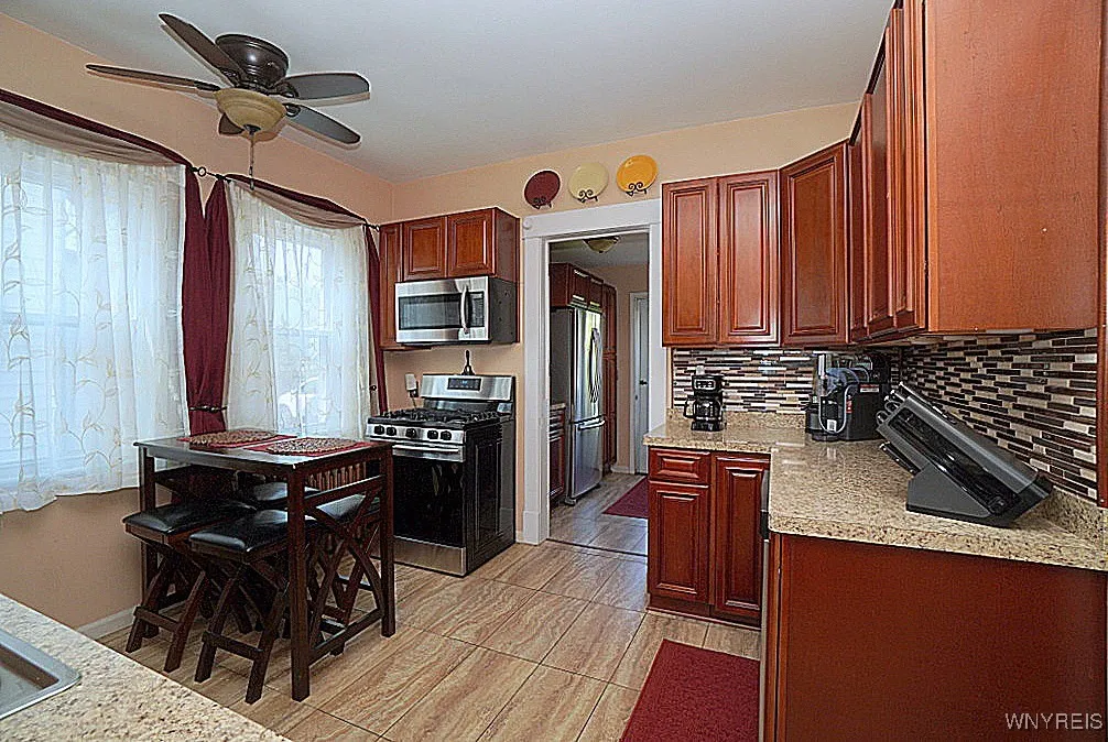 127 Pound Street, Lockport City, New York 14094, Lockport City, New York 14094, 5 Bedrooms Bedrooms, 9 Rooms Rooms,2 BathroomsBathrooms,Residential,For Sale,127 Pound Street, Lockport City, New York 14094,B1619738