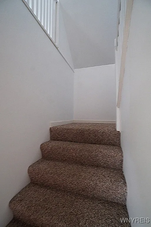 127 Pound Street, Lockport City, New York 14094, Lockport City, New York 14094, 5 Bedrooms Bedrooms, 9 Rooms Rooms,2 BathroomsBathrooms,Residential,For Sale,127 Pound Street, Lockport City, New York 14094,B1619738