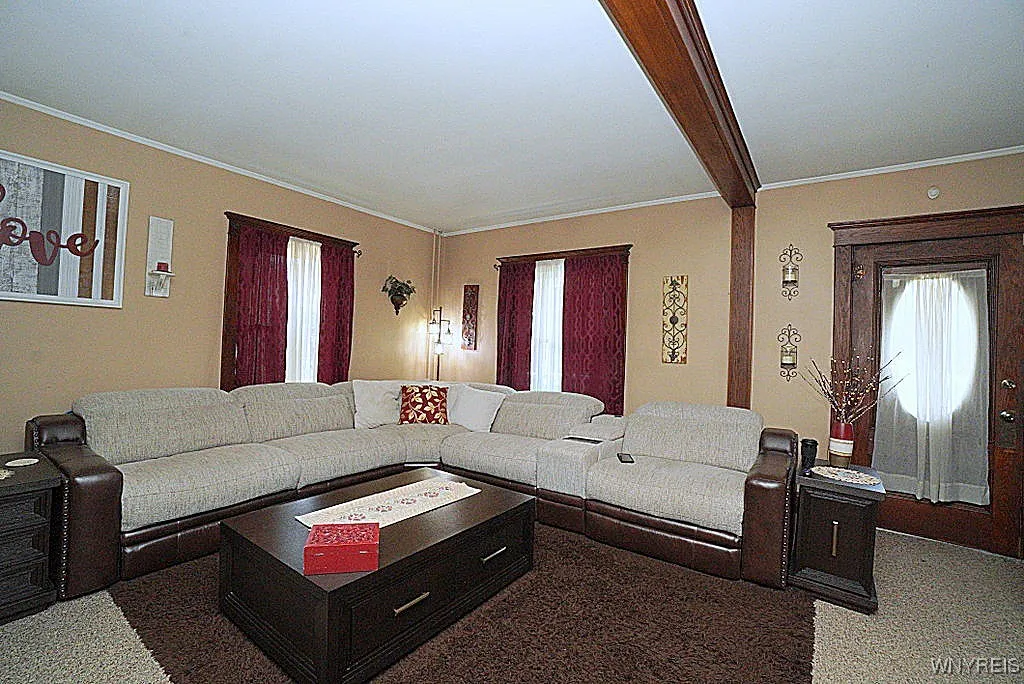127 Pound Street, Lockport City, New York 14094, Lockport City, New York 14094, 5 Bedrooms Bedrooms, 9 Rooms Rooms,2 BathroomsBathrooms,Residential,For Sale,127 Pound Street, Lockport City, New York 14094,B1619738