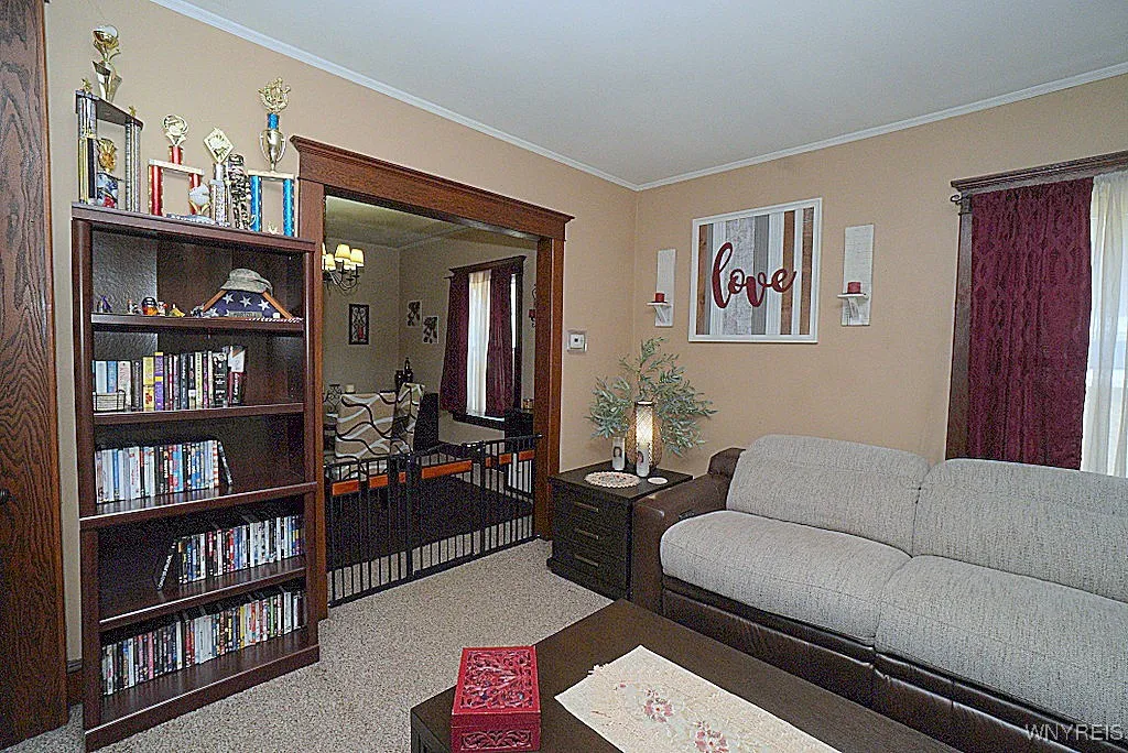 127 Pound Street, Lockport City, New York 14094, Lockport City, New York 14094, 5 Bedrooms Bedrooms, 9 Rooms Rooms,2 BathroomsBathrooms,Residential,For Sale,127 Pound Street, Lockport City, New York 14094,B1619738