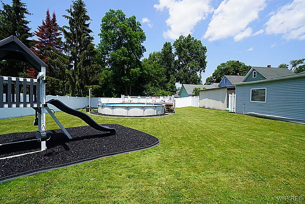 127 Pound Street, Lockport City, New York 14094, Lockport City, New York 14094, 5 Bedrooms Bedrooms, 9 Rooms Rooms,2 BathroomsBathrooms,Residential,For Sale,127 Pound Street, Lockport City, New York 14094,B1619738