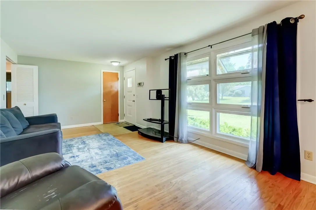 28 Berna Lane, Chili, New York 14624, Chili, New York 14624, 3 Bedrooms Bedrooms, 6 Rooms Rooms,1 BathroomBathrooms,Residential,Closed,28 Berna Lane, Chili, New York 14624,R1620340
