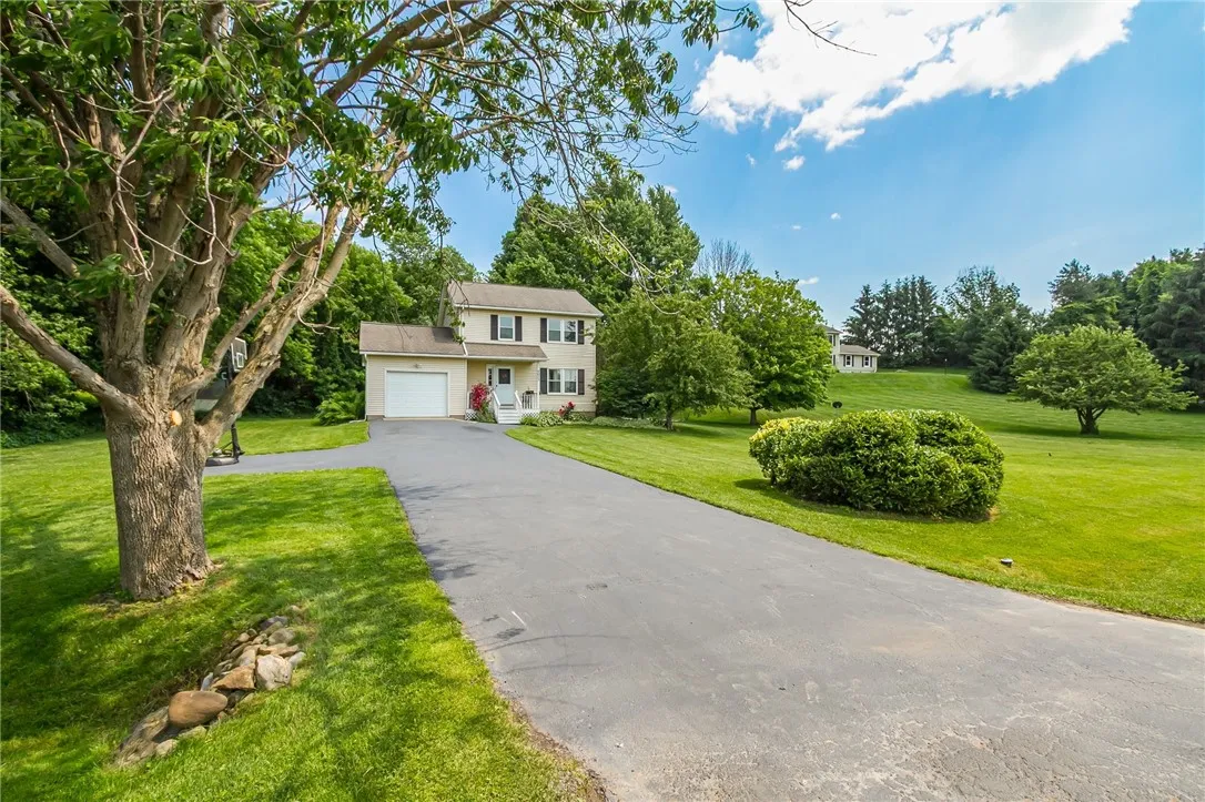 4623 Shelly Road, Livonia, New York 14487, Livonia, New York 14487, 3 Bedrooms Bedrooms, 6 Rooms Rooms,1 BathroomBathrooms,Residential,Closed,4623 Shelly Road, Livonia, New York 14487,0,R1620618