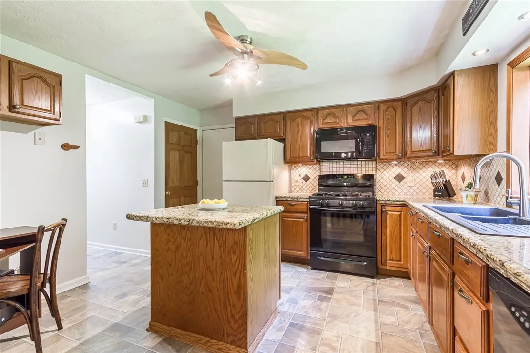 4623 Shelly Road, Livonia, New York 14487, Livonia, New York 14487, 3 Bedrooms Bedrooms, 6 Rooms Rooms,1 BathroomBathrooms,Residential,Closed,4623 Shelly Road, Livonia, New York 14487,0,R1620618