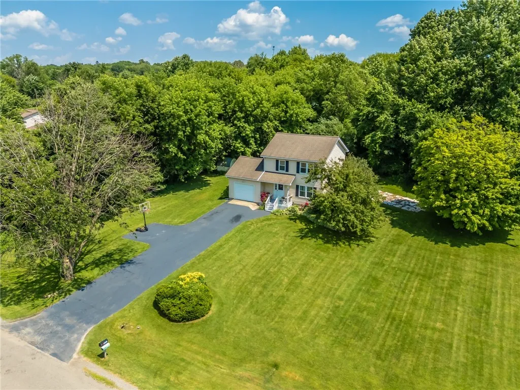 4623 Shelly Road, Livonia, New York 14487, Livonia, New York 14487, 3 Bedrooms Bedrooms, 6 Rooms Rooms,1 BathroomBathrooms,Residential,Closed,4623 Shelly Road, Livonia, New York 14487,0,R1620618