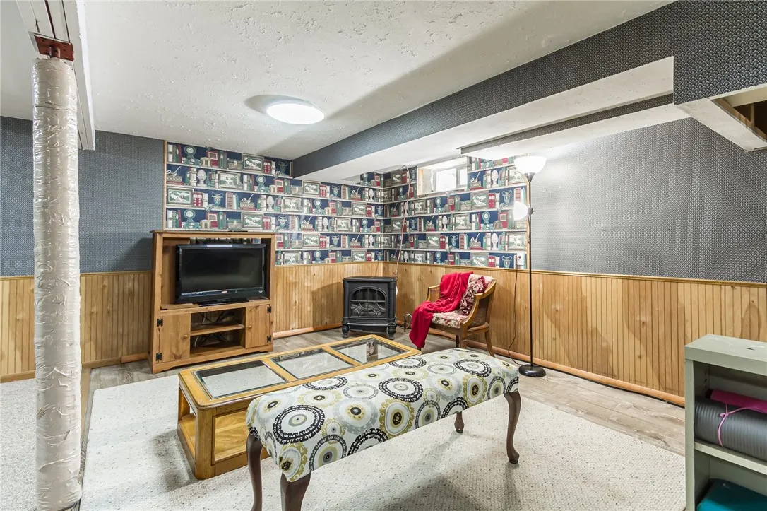 4623 Shelly Road, Livonia, New York 14487, Livonia, New York 14487, 3 Bedrooms Bedrooms, 6 Rooms Rooms,1 BathroomBathrooms,Residential,Closed,4623 Shelly Road, Livonia, New York 14487,0,R1620618