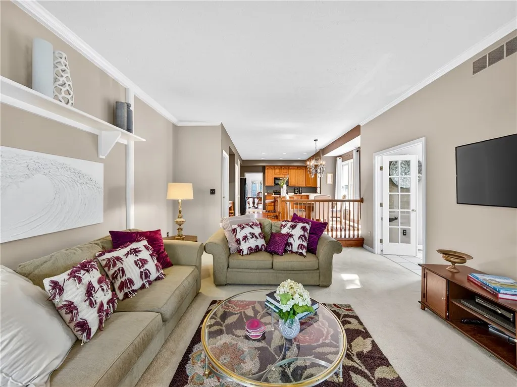 3173 Valley Drive, Walworth, New York 14568, Walworth, New York 14568, 4 Bedrooms Bedrooms, 10 Rooms Rooms,2 BathroomsBathrooms,Residential,For Sale,3173 Valley Drive, Walworth, New York 14568,0,R1619507