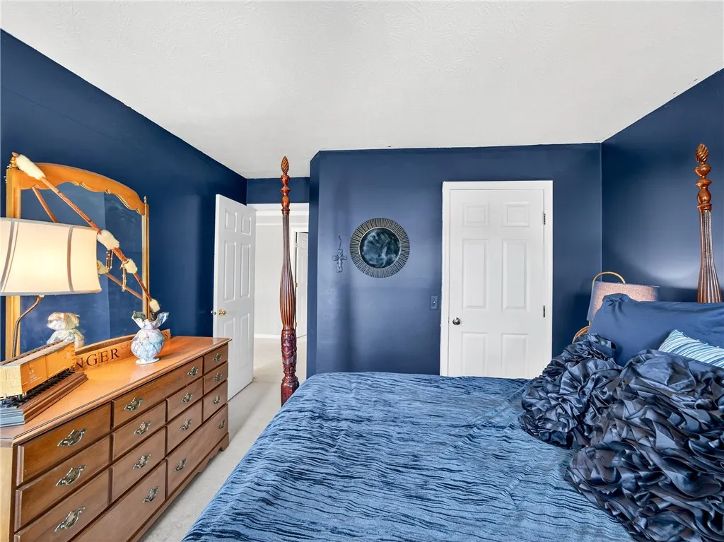 3173 Valley Drive, Walworth, New York 14568, Walworth, New York 14568, 4 Bedrooms Bedrooms, 10 Rooms Rooms,2 BathroomsBathrooms,Residential,For Sale,3173 Valley Drive, Walworth, New York 14568,0,R1619507