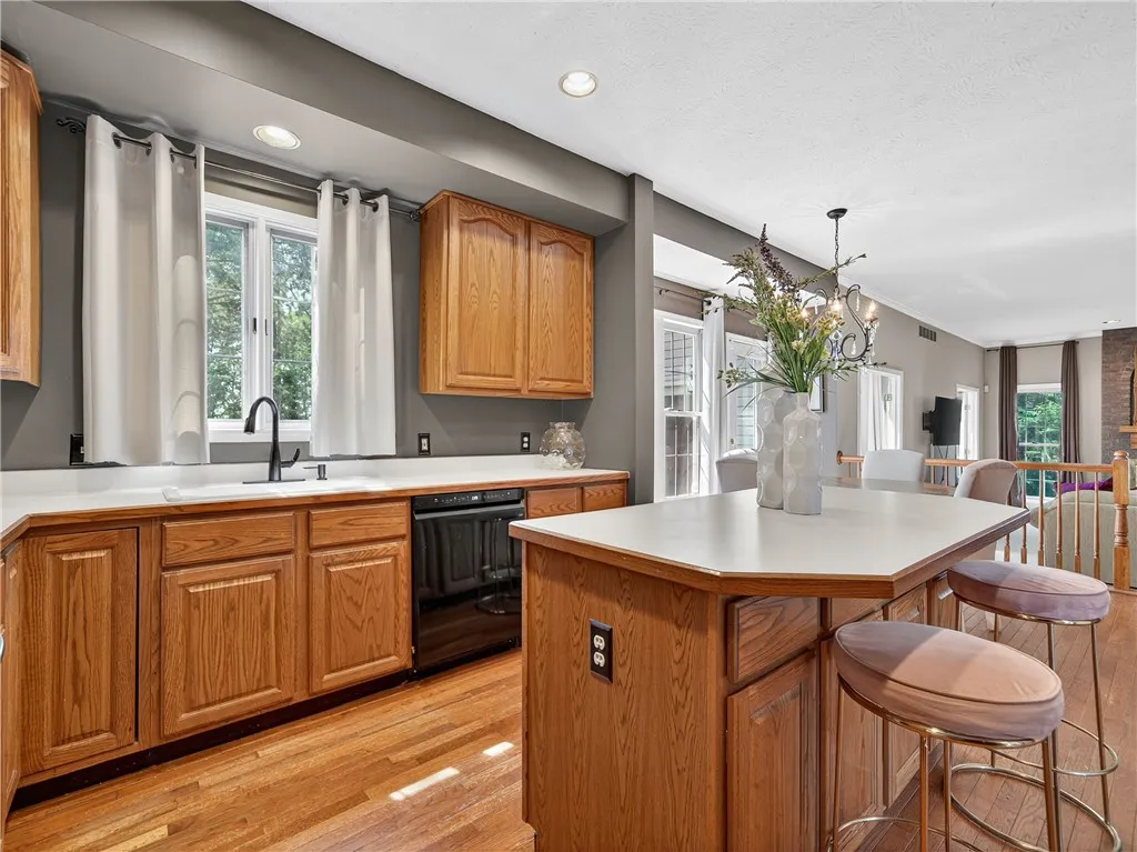 3173 Valley Drive, Walworth, New York 14568, Walworth, New York 14568, 4 Bedrooms Bedrooms, 10 Rooms Rooms,2 BathroomsBathrooms,Residential,For Sale,3173 Valley Drive, Walworth, New York 14568,0,R1619507