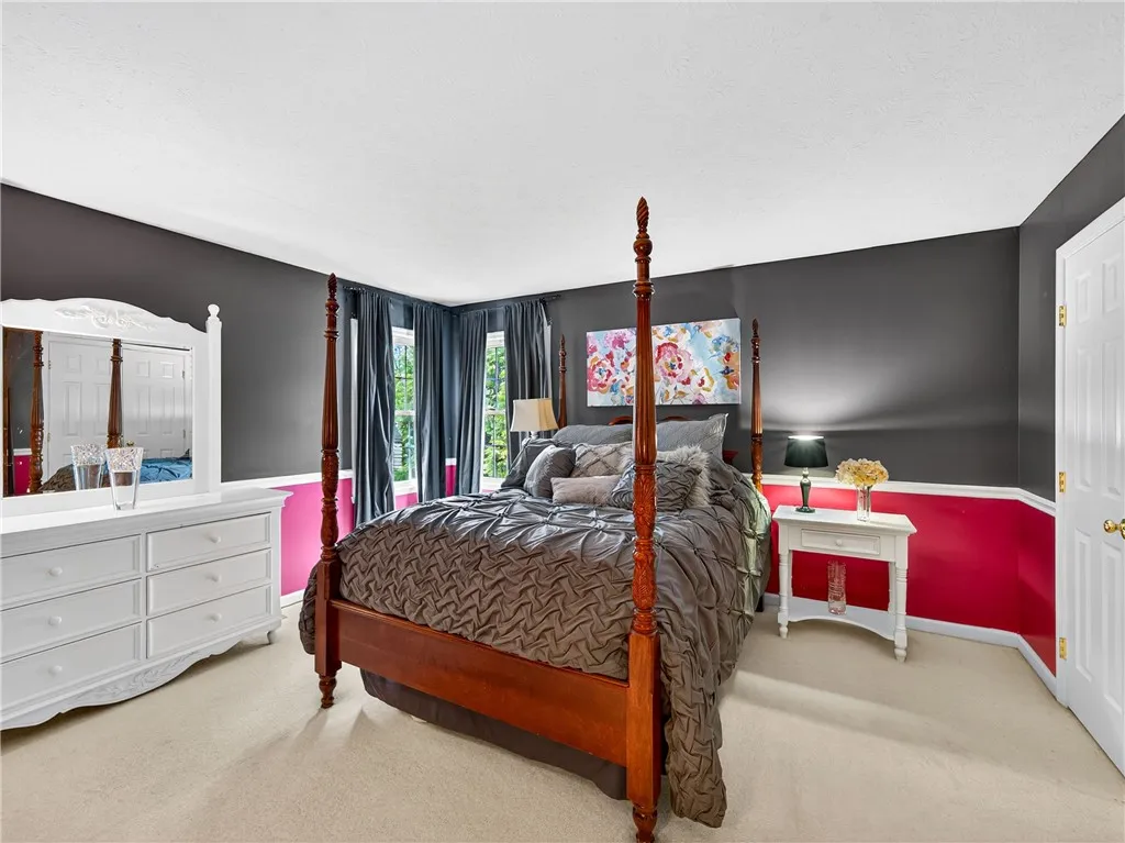 3173 Valley Drive, Walworth, New York 14568, Walworth, New York 14568, 4 Bedrooms Bedrooms, 10 Rooms Rooms,2 BathroomsBathrooms,Residential,For Sale,3173 Valley Drive, Walworth, New York 14568,0,R1619507