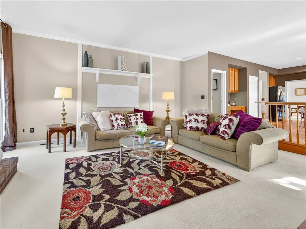 3173 Valley Drive, Walworth, New York 14568, Walworth, New York 14568, 4 Bedrooms Bedrooms, 10 Rooms Rooms,2 BathroomsBathrooms,Residential,For Sale,3173 Valley Drive, Walworth, New York 14568,0,R1619507