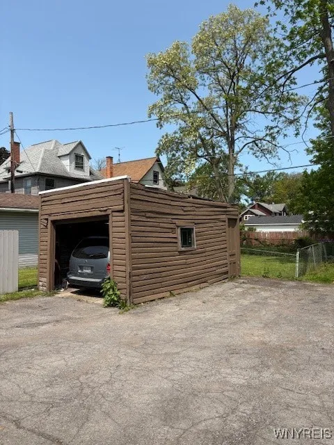 184 Goundry Street, North Tonawanda, New York 1412, North Tonawanda, New York 14120, 5 Bedrooms Bedrooms, ,Multi Family,Closed,184 Goundry Street, North Tonawanda, New York 1412,0,B1616178