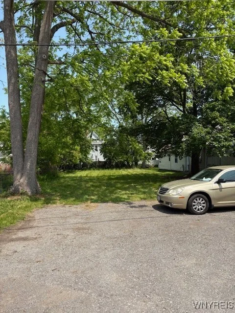 184 Goundry Street, North Tonawanda, New York 1412, North Tonawanda, New York 14120, 5 Bedrooms Bedrooms, ,Multi Family,Closed,184 Goundry Street, North Tonawanda, New York 1412,0,B1616178