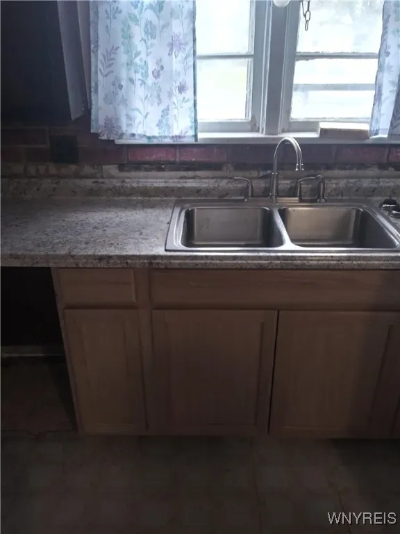 184 Goundry Street, North Tonawanda, New York 1412, North Tonawanda, New York 14120, 5 Bedrooms Bedrooms, ,Multi Family,Closed,184 Goundry Street, North Tonawanda, New York 1412,0,B1616178