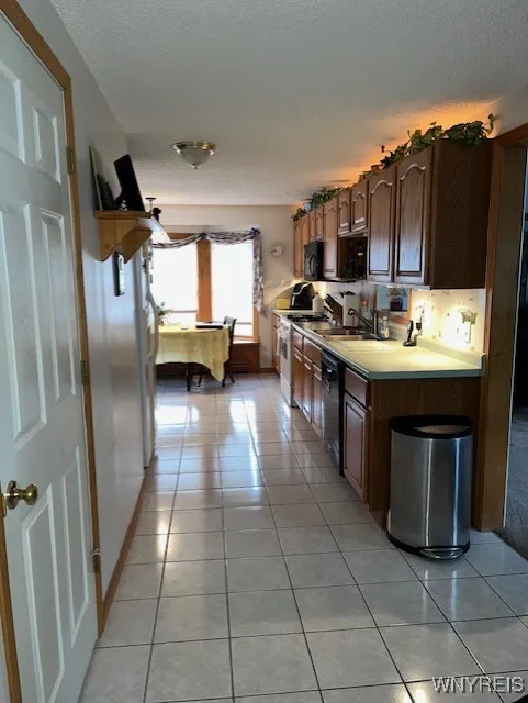 Front entry looking towards kitchen