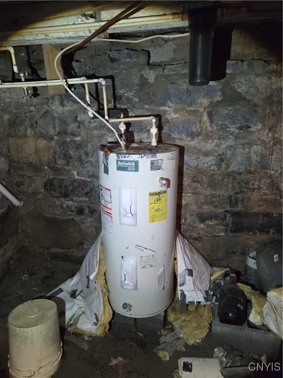 Electric hot water heater