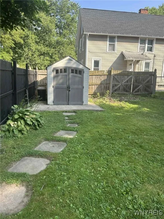 33 Irving Street, Lockport City, New York 14094, Lockport City, New York 14094, 3 Bedrooms Bedrooms, 8 Rooms Rooms,1 BathroomBathrooms,Residential,For Sale,33 Irving Street, Lockport City, New York 14094,B1621196