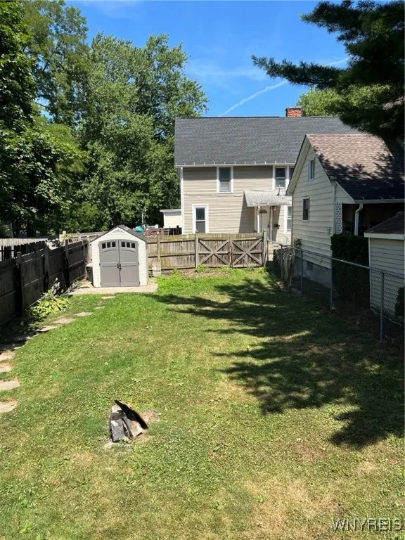 33 Irving Street, Lockport City, New York 14094, Lockport City, New York 14094, 3 Bedrooms Bedrooms, 8 Rooms Rooms,1 BathroomBathrooms,Residential,For Sale,33 Irving Street, Lockport City, New York 14094,B1621196
