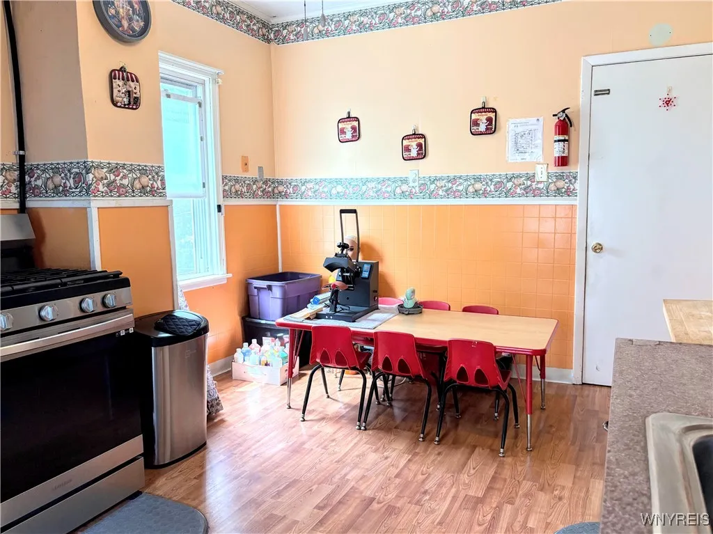 847 Walden Avenue, Buffalo, New York 14211, Buffalo, New York 14211, 5 Bedrooms Bedrooms, ,2 BathroomsBathrooms,Residential,For Sale,847 Walden Avenue, Buffalo, New York 14211,B1620888