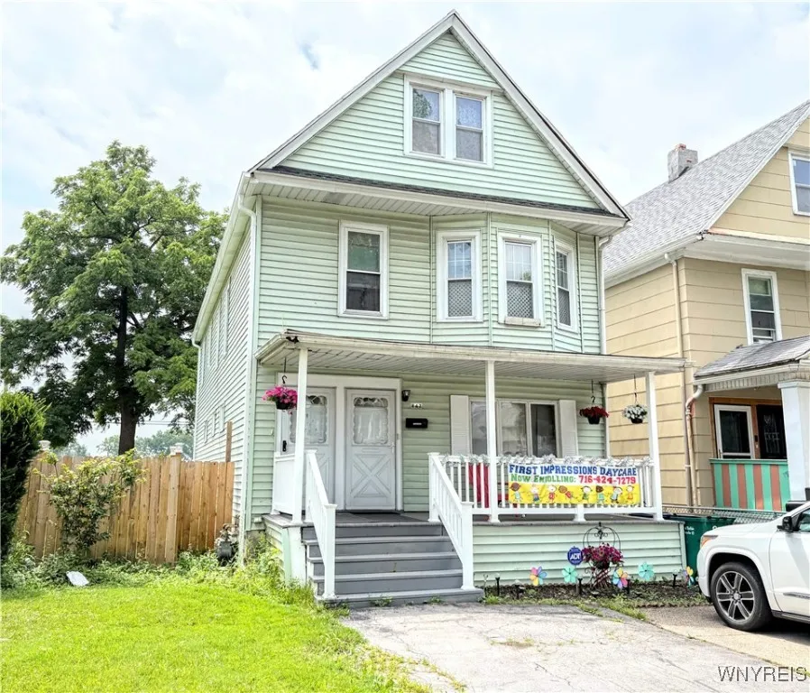 847 Walden Avenue, Buffalo, New York 14211, Buffalo, New York 14211, 5 Bedrooms Bedrooms, ,2 BathroomsBathrooms,Residential,For Sale,847 Walden Avenue, Buffalo, New York 14211,B1620888