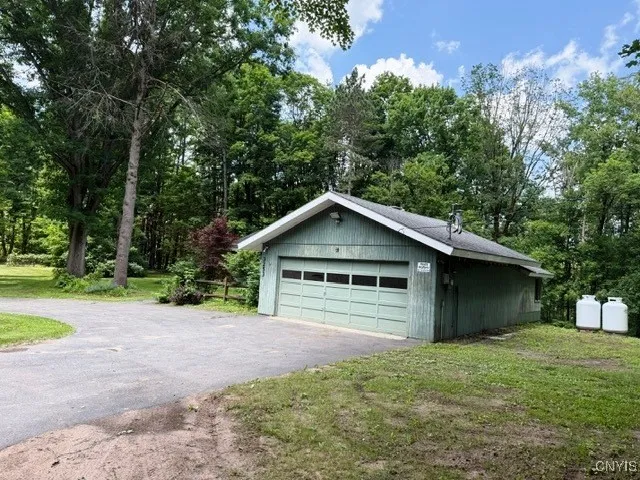 3253 Oswego Road, Vienna, New York 13308, Vienna, New York 13308, 5 Bedrooms Bedrooms, 9 Rooms Rooms,2 BathroomsBathrooms,Residential,For Sale,3253 Oswego Road, Vienna, New York 13308,S1620293