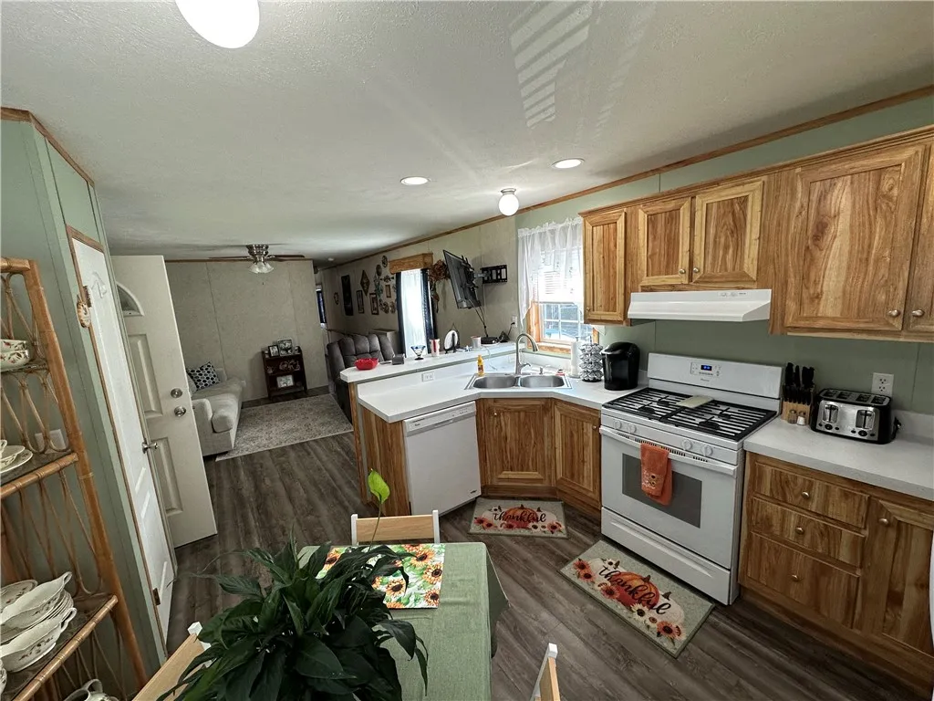 3 Barnes Circle, Sidney, New York 13849, Sidney, New York 13849, 2 Bedrooms Bedrooms, 5 Rooms Rooms,1 BathroomBathrooms,Residential,For Sale,3 Barnes Circle, Sidney, New York 13849,R1615124