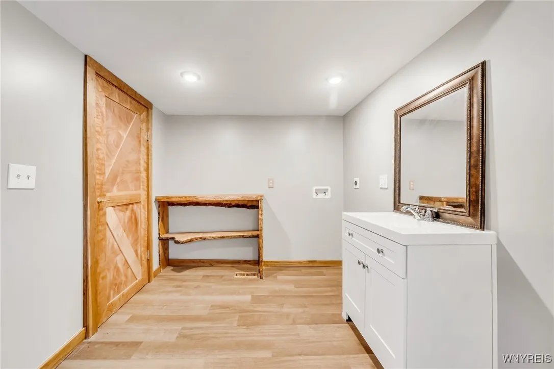 10655 Millers Road, Yates, New York 14098, Yates, New York 14098, 3 Bedrooms Bedrooms, 5 Rooms Rooms,2 BathroomsBathrooms,Residential,For Sale,10655 Millers Road, Yates, New York 14098,B1619563