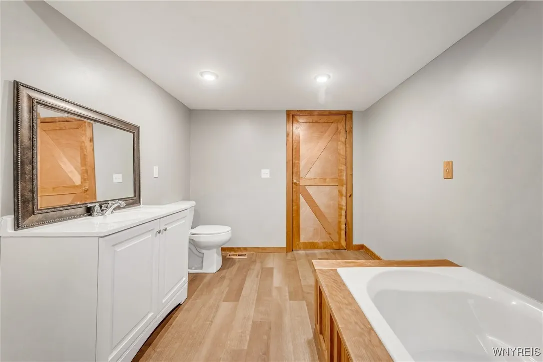 10655 Millers Road, Yates, New York 14098, Yates, New York 14098, 3 Bedrooms Bedrooms, 5 Rooms Rooms,2 BathroomsBathrooms,Residential,For Sale,10655 Millers Road, Yates, New York 14098,B1619563