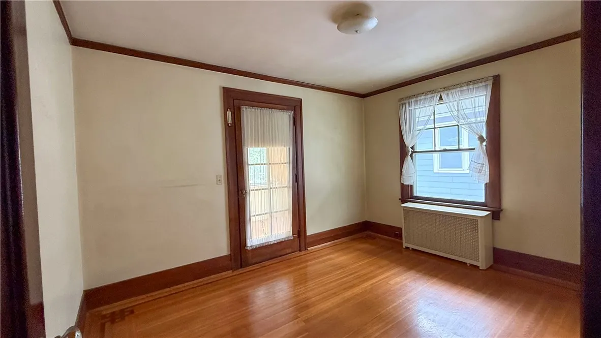 276 Seneca Parkway, Rochester, New York 14613, Rochester, New York 14613, 4 Bedrooms Bedrooms, 12 Rooms Rooms,1 BathroomBathrooms,Residential,For Sale,276 Seneca Parkway, Rochester, New York 14613,R1621251