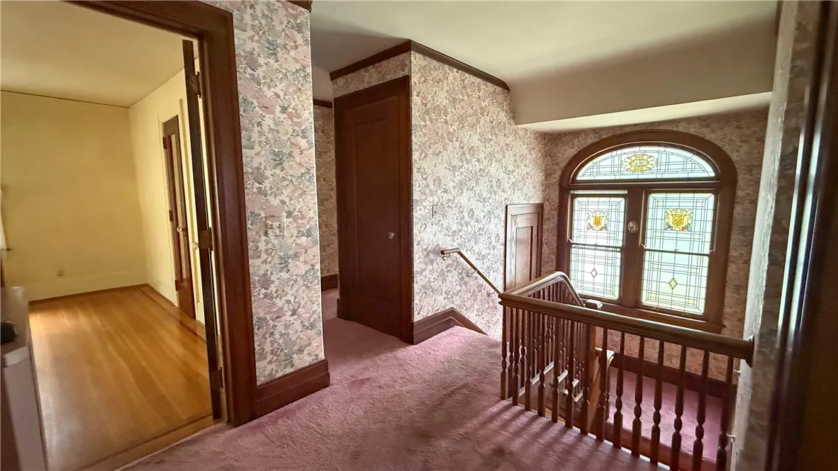 276 Seneca Parkway, Rochester, New York 14613, Rochester, New York 14613, 4 Bedrooms Bedrooms, 12 Rooms Rooms,1 BathroomBathrooms,Residential,For Sale,276 Seneca Parkway, Rochester, New York 14613,R1621251