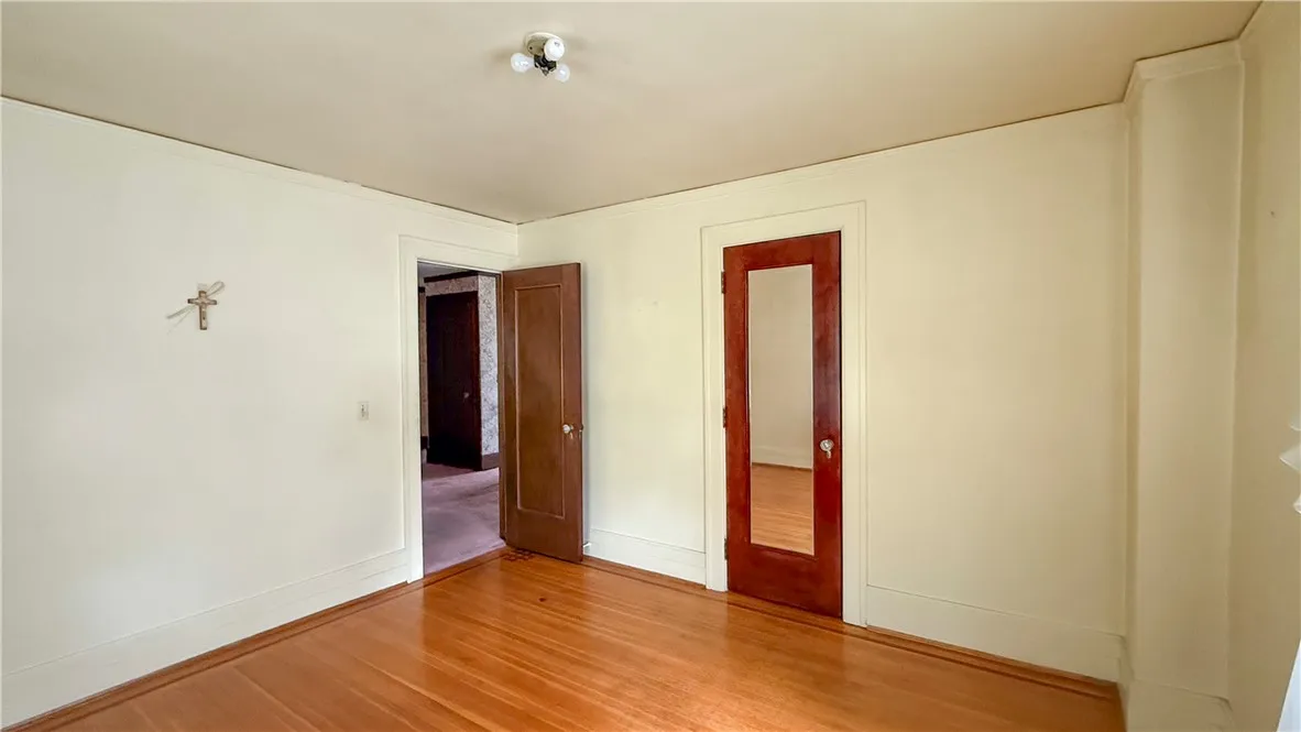 276 Seneca Parkway, Rochester, New York 14613, Rochester, New York 14613, 4 Bedrooms Bedrooms, 12 Rooms Rooms,1 BathroomBathrooms,Residential,For Sale,276 Seneca Parkway, Rochester, New York 14613,R1621251