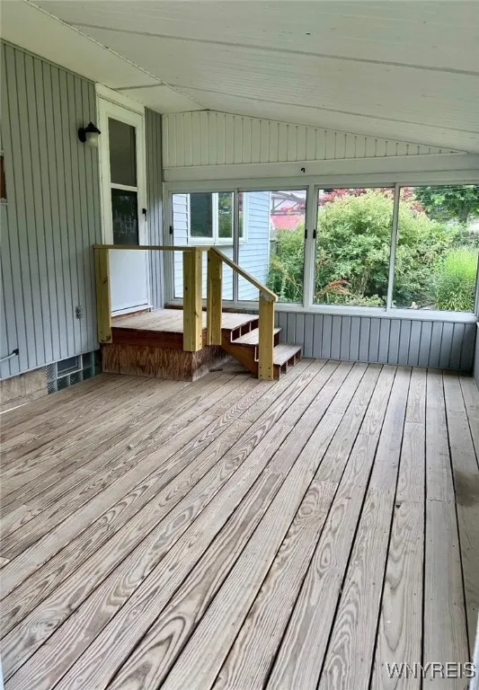 1296 Greenbrier Lane, North Tonawanda, New York 14, North Tonawanda, New York 14120, 3 Bedrooms Bedrooms, 7 Rooms Rooms,2 BathroomsBathrooms,Residential,For Sale,1296 Greenbrier Lane, North Tonawanda, New York 14,B1621467