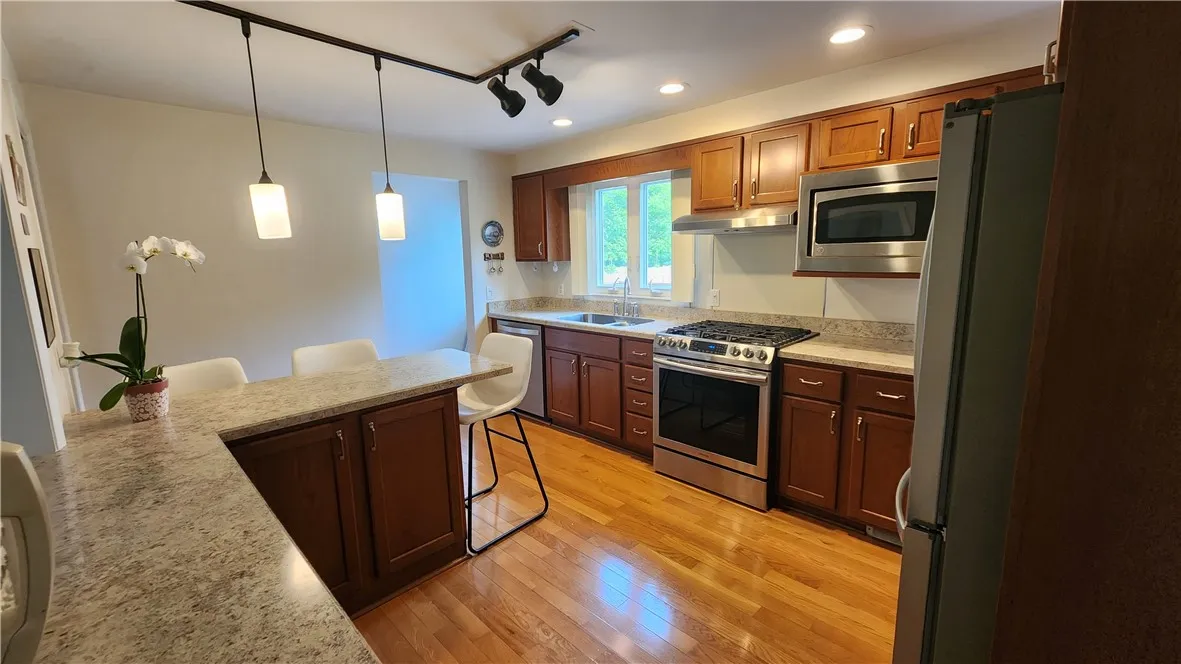 1244 Wall Road, Webster, New York 14580, Webster, New York 14580, 3 Bedrooms Bedrooms, 7 Rooms Rooms,2 BathroomsBathrooms,Residential,Closed,1244 Wall Road, Webster, New York 14580,0,R1621439