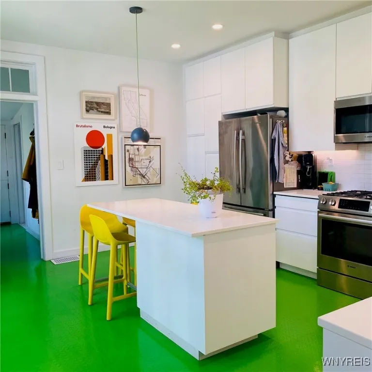 77 Ashland Avenue, Buffalo, New York 14222, Buffalo, New York 14222, 3 Bedrooms Bedrooms, 6 Rooms Rooms,2 BathroomsBathrooms,Residential Lease,For Rent,77 Ashland Avenue, Buffalo, New York 14222,B1621274