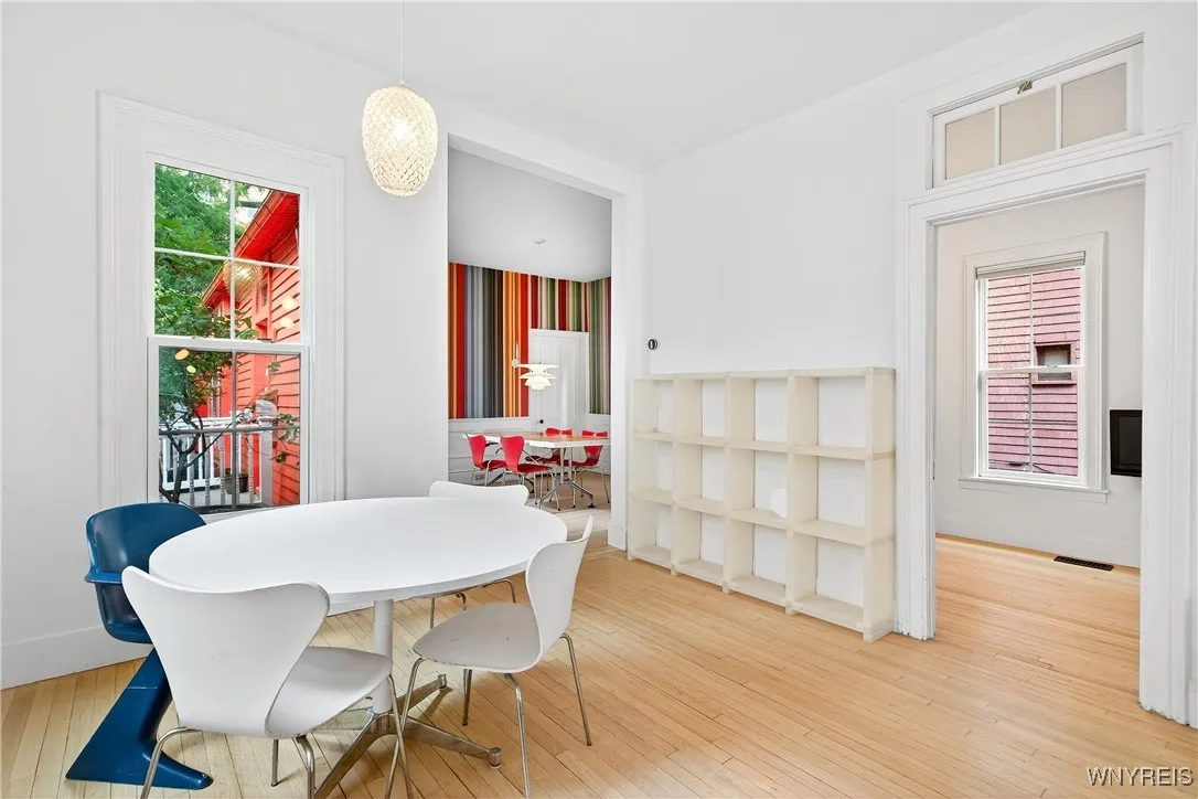 77 Ashland Avenue, Buffalo, New York 14222, Buffalo, New York 14222, 3 Bedrooms Bedrooms, 6 Rooms Rooms,2 BathroomsBathrooms,Residential Lease,For Rent,77 Ashland Avenue, Buffalo, New York 14222,B1621274