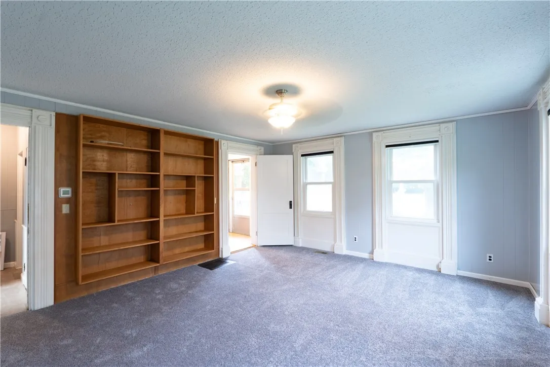 6805 Coy Road, Livonia, New York 14487, Livonia, New York 14487, 4 Bedrooms Bedrooms, 10 Rooms Rooms,2 BathroomsBathrooms,Residential,For Sale,6805 Coy Road, Livonia, New York 14487,R1620867