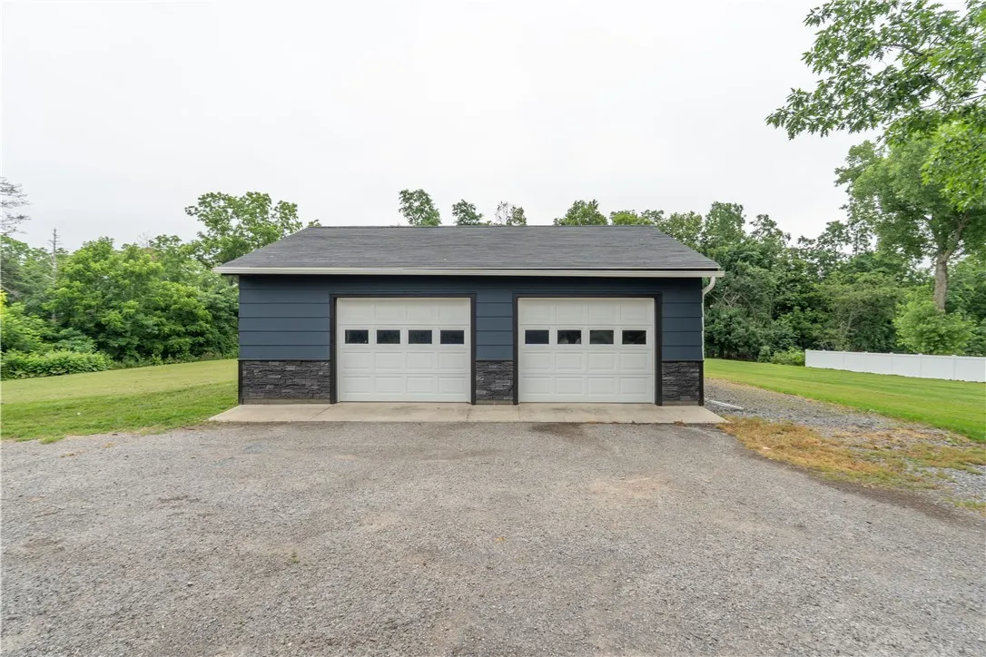 6805 Coy Road, Livonia, New York 14487, Livonia, New York 14487, 4 Bedrooms Bedrooms, 10 Rooms Rooms,2 BathroomsBathrooms,Residential,For Sale,6805 Coy Road, Livonia, New York 14487,R1620867