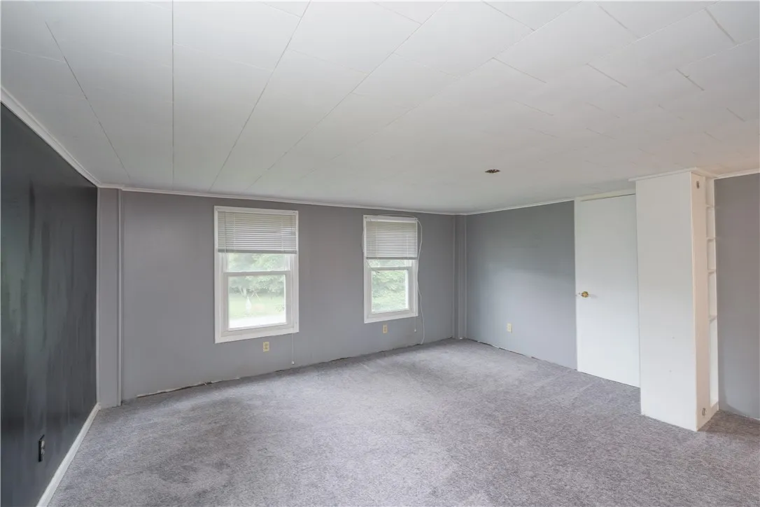 6805 Coy Road, Livonia, New York 14487, Livonia, New York 14487, 4 Bedrooms Bedrooms, 10 Rooms Rooms,2 BathroomsBathrooms,Residential,For Sale,6805 Coy Road, Livonia, New York 14487,R1620867