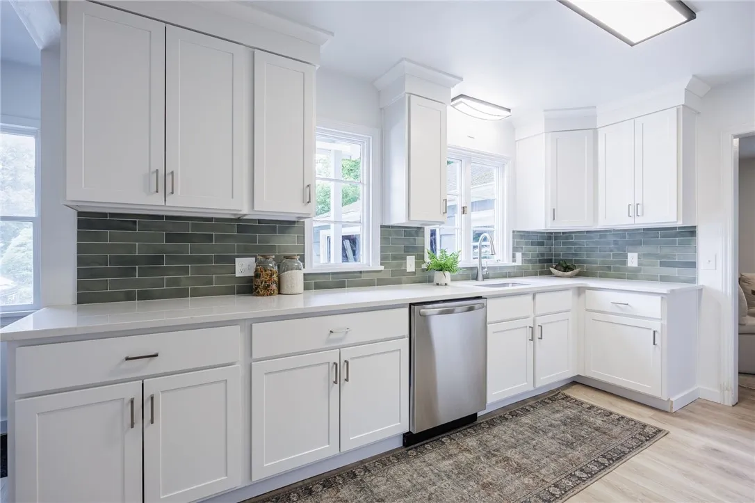 180 Bonnie Brae Avenue, Brighton, New York 14618, Brighton, New York 14618, 4 Bedrooms Bedrooms, 9 Rooms Rooms,3 BathroomsBathrooms,Residential,For Sale,180 Bonnie Brae Avenue, Brighton, New York 14618,R1620433