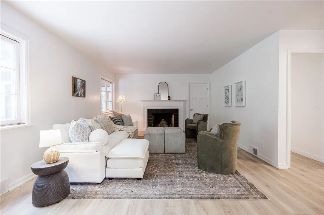 180 Bonnie Brae Avenue, Brighton, New York 14618, Brighton, New York 14618, 4 Bedrooms Bedrooms, 9 Rooms Rooms,3 BathroomsBathrooms,Residential,For Sale,180 Bonnie Brae Avenue, Brighton, New York 14618,R1620433