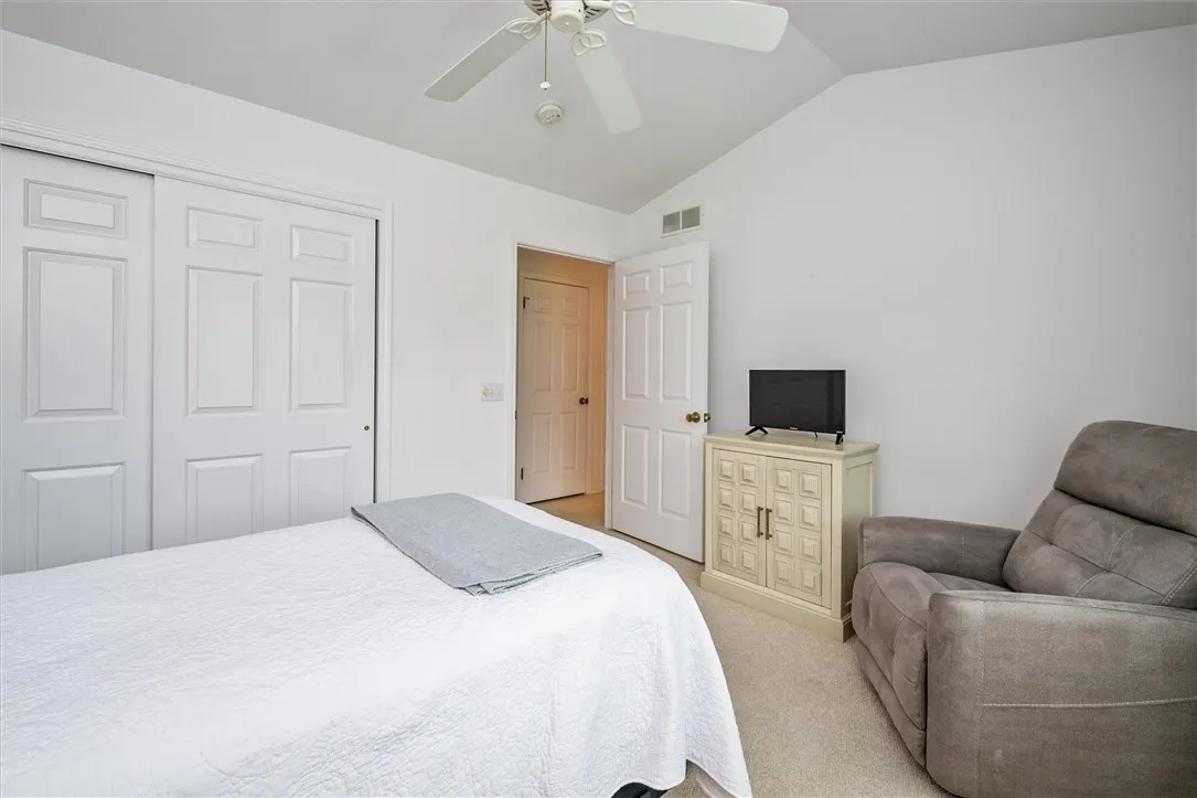 13 College Greene Drive, Chili, New York 14514, Chili, New York 14514, 2 Bedrooms Bedrooms, 4 Rooms Rooms,2 BathroomsBathrooms,Residential,For Sale,13 College Greene Drive, Chili, New York 14514,R1620337